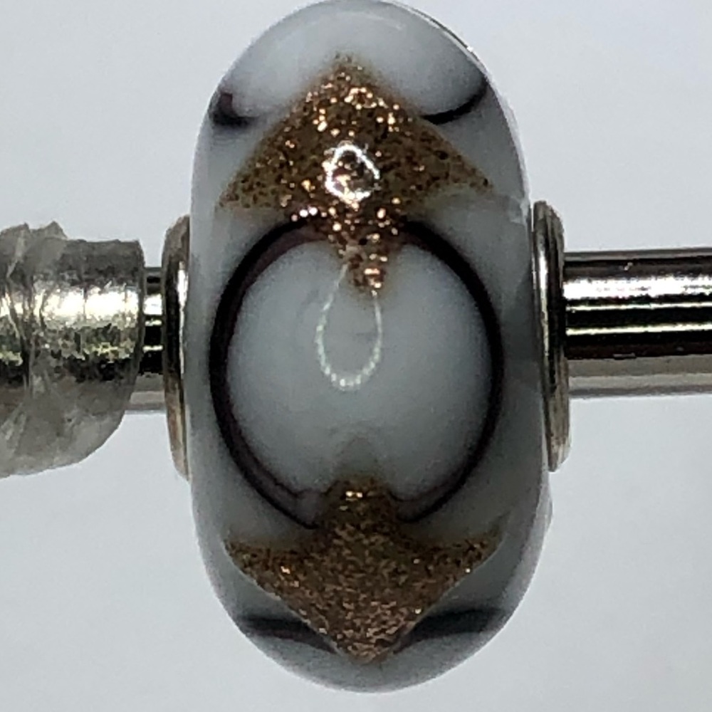 Trollbeads gold glitter glass bead, from Winter Wonder 2016 kit!